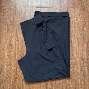 Alo Yoga- Workwear Trouser
